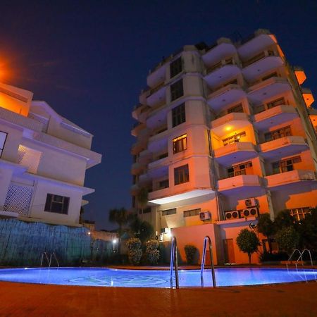 Classic residencia Haridwār Exterior foto