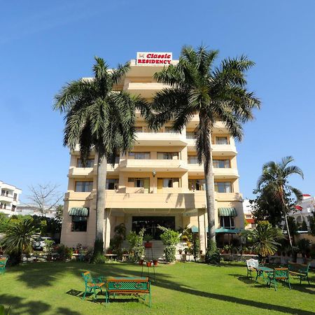 Classic residencia Haridwār Exterior foto