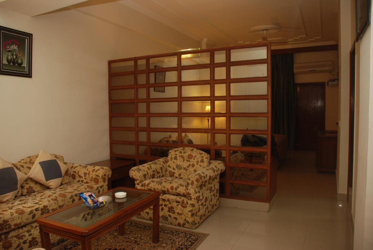 Classic residencia Haridwār Exterior foto