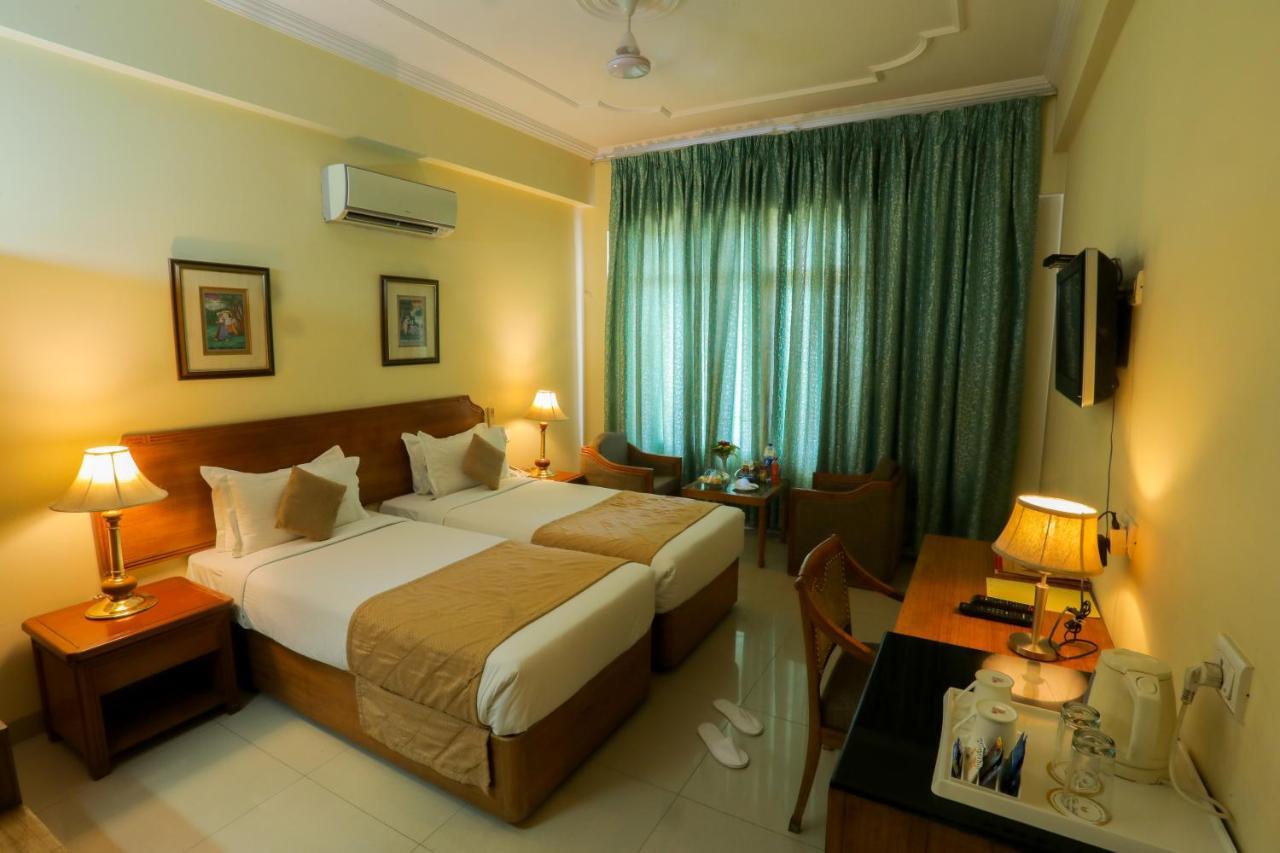 Classic residencia Haridwār Exterior foto