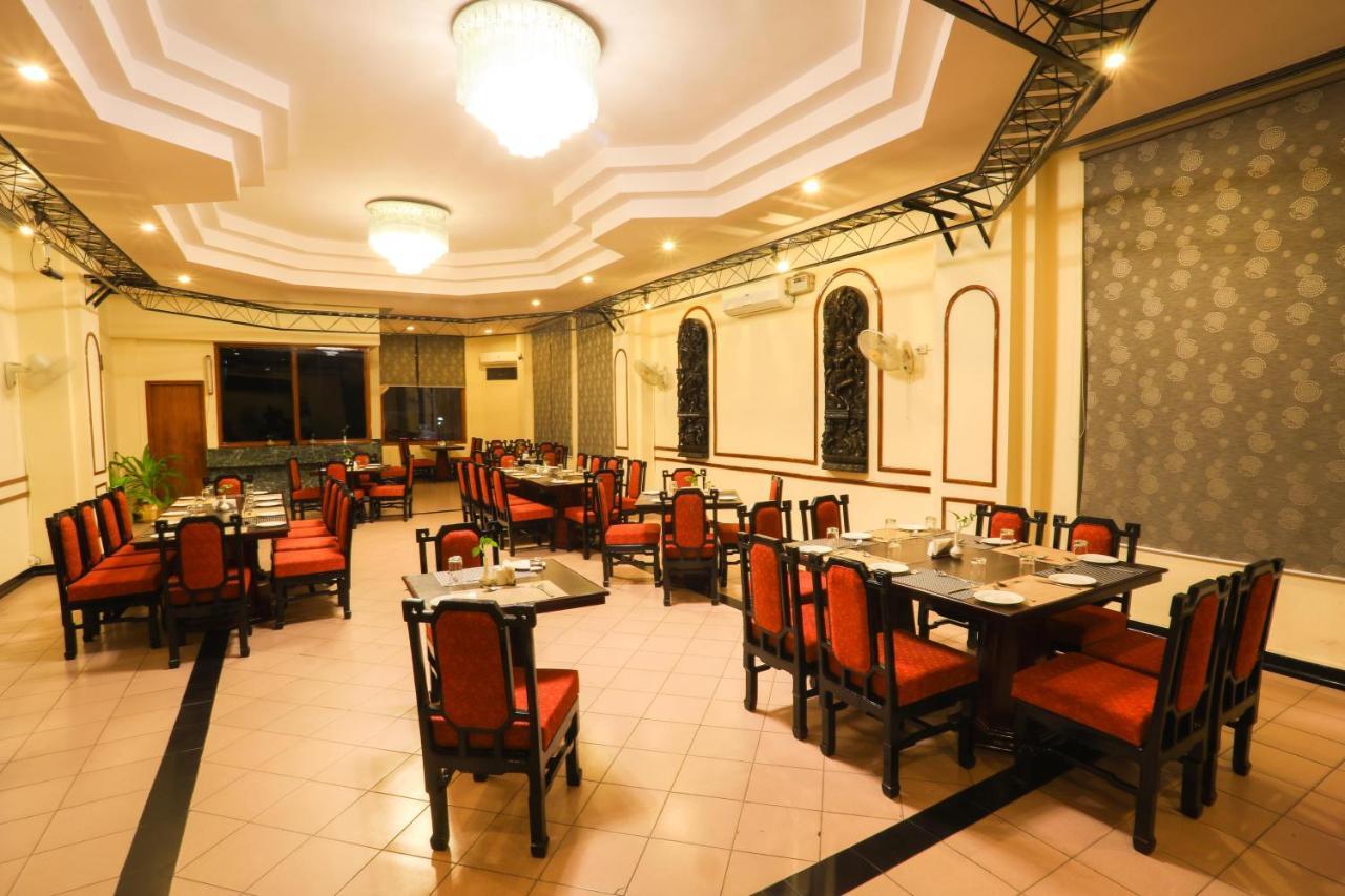 Classic residencia Haridwār Exterior foto