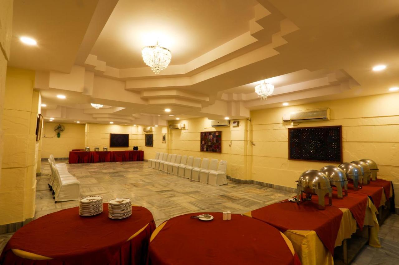 Classic residencia Haridwār Exterior foto