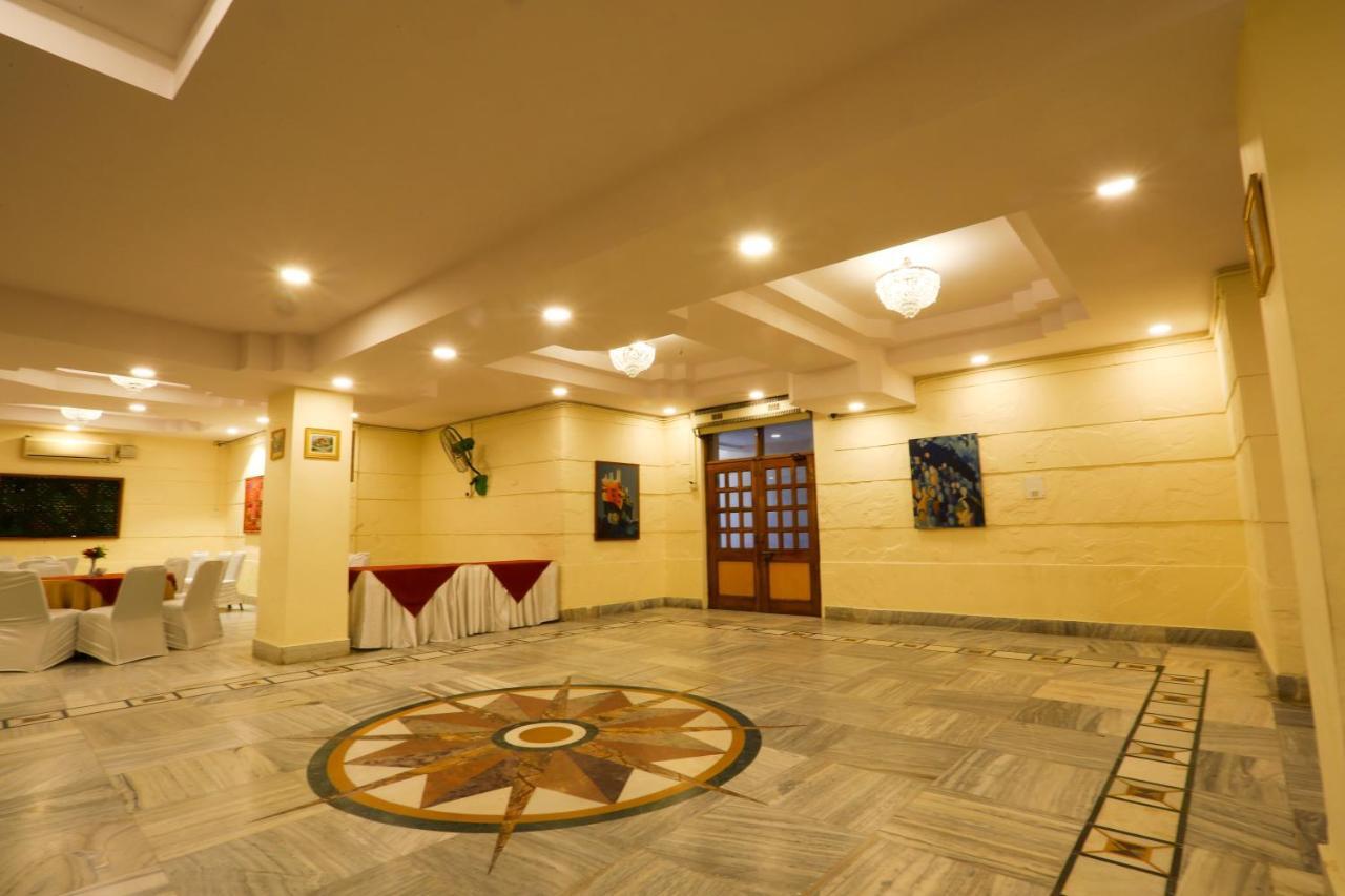 Classic residencia Haridwār Exterior foto