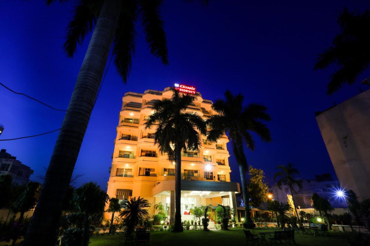 Classic residencia Haridwār Exterior foto