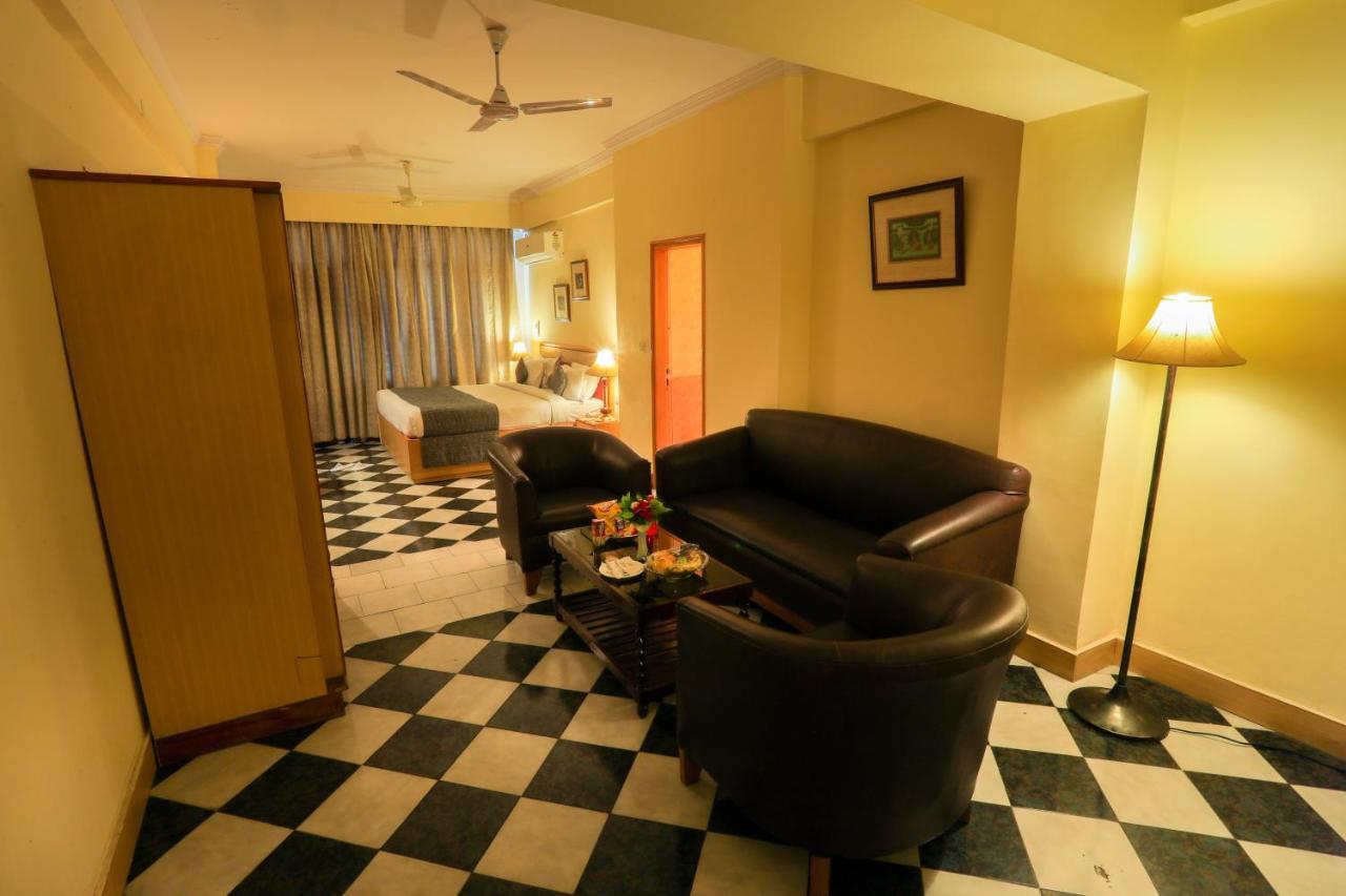 Classic residencia Haridwār Exterior foto
